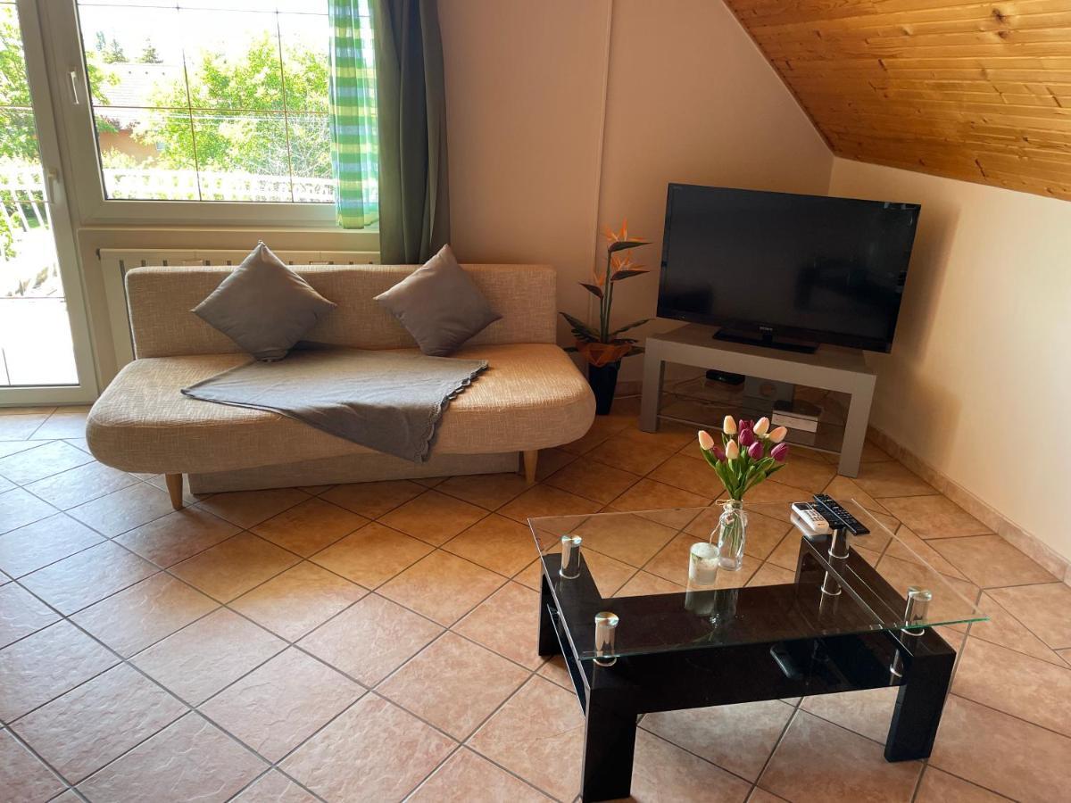 Esther Apartman Gyenesdiás Exterior foto